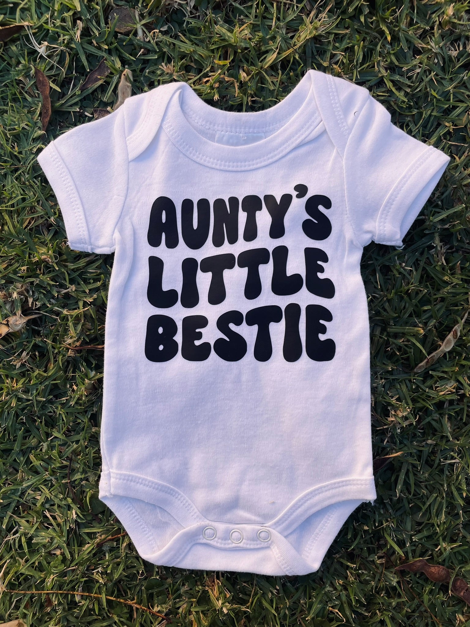 Short-sleeve baby grow