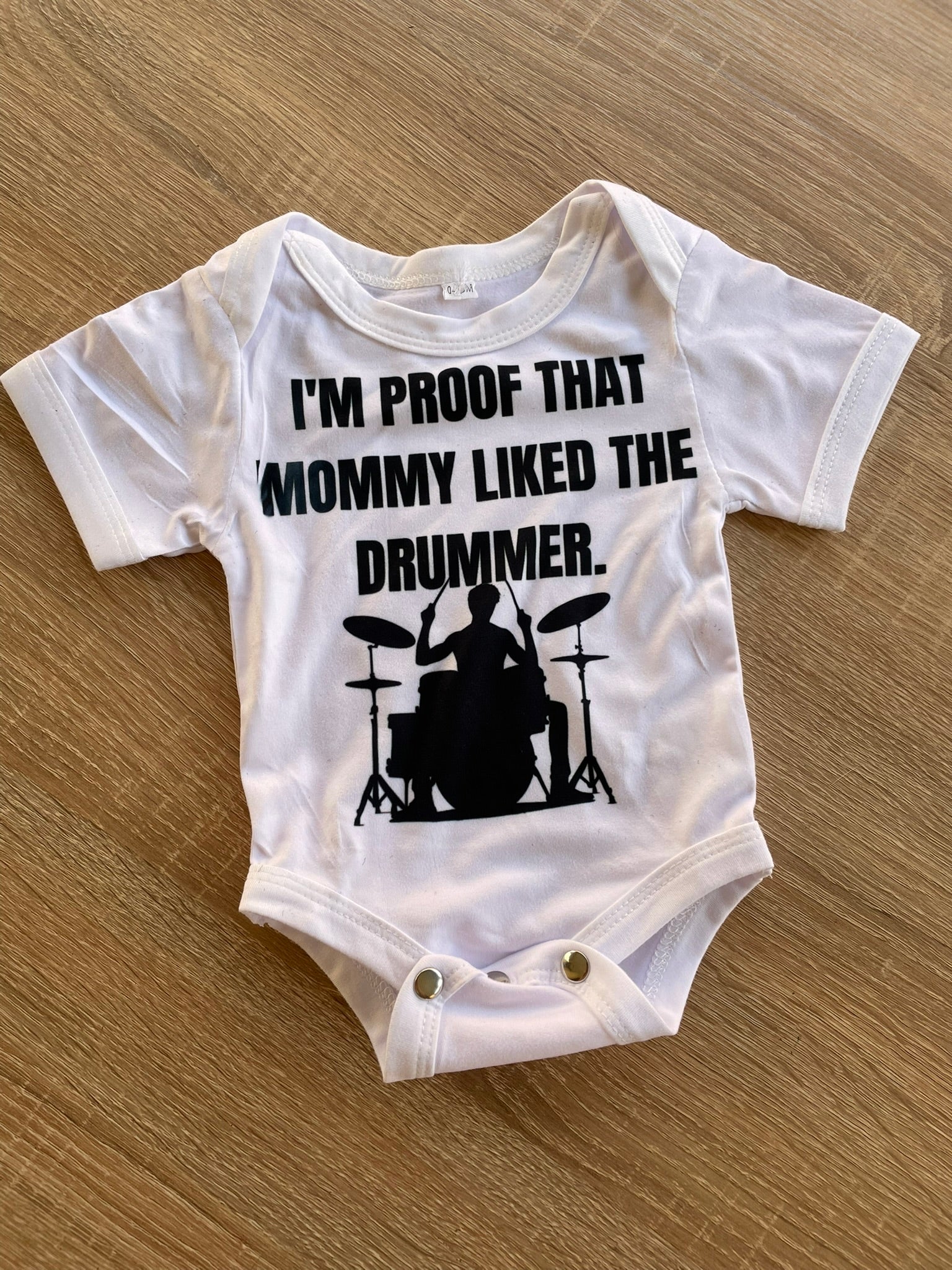 Short-sleeve baby grow
